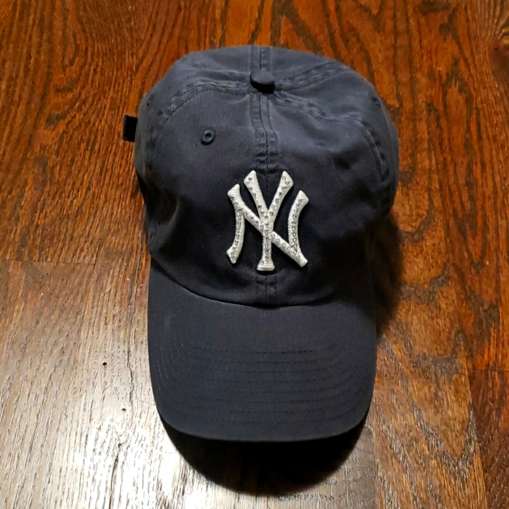 Brand New Rhinestone New York Yankees Adjustable Women's Baseball Hat